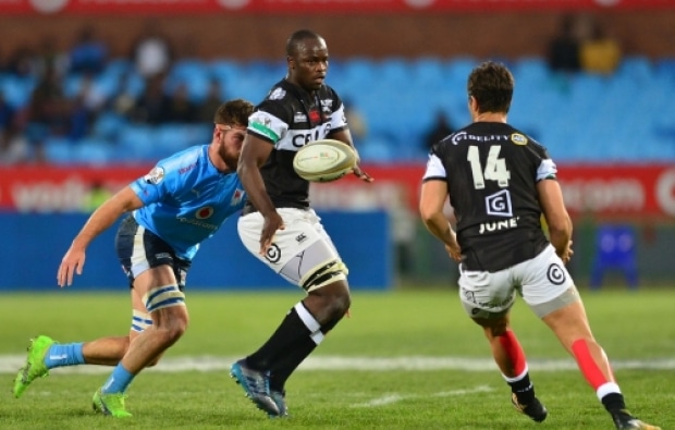 You are currently viewing Sharks claim bonus-point win at Loftus