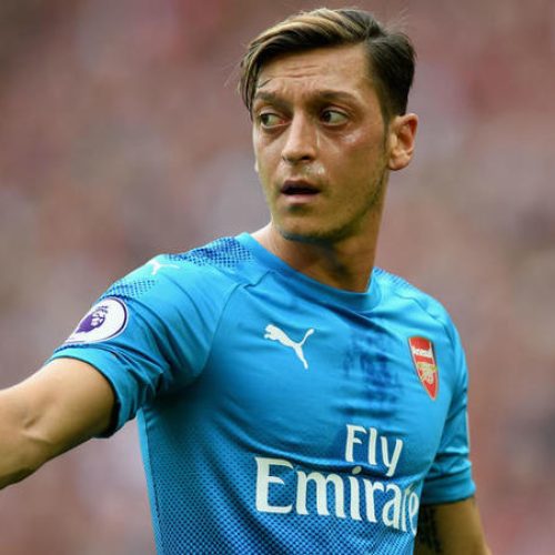 Ozil expects legends to behave like legends