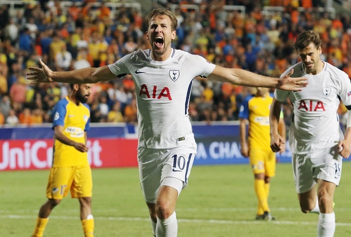 You are currently viewing Tottenham cruise past Apoel