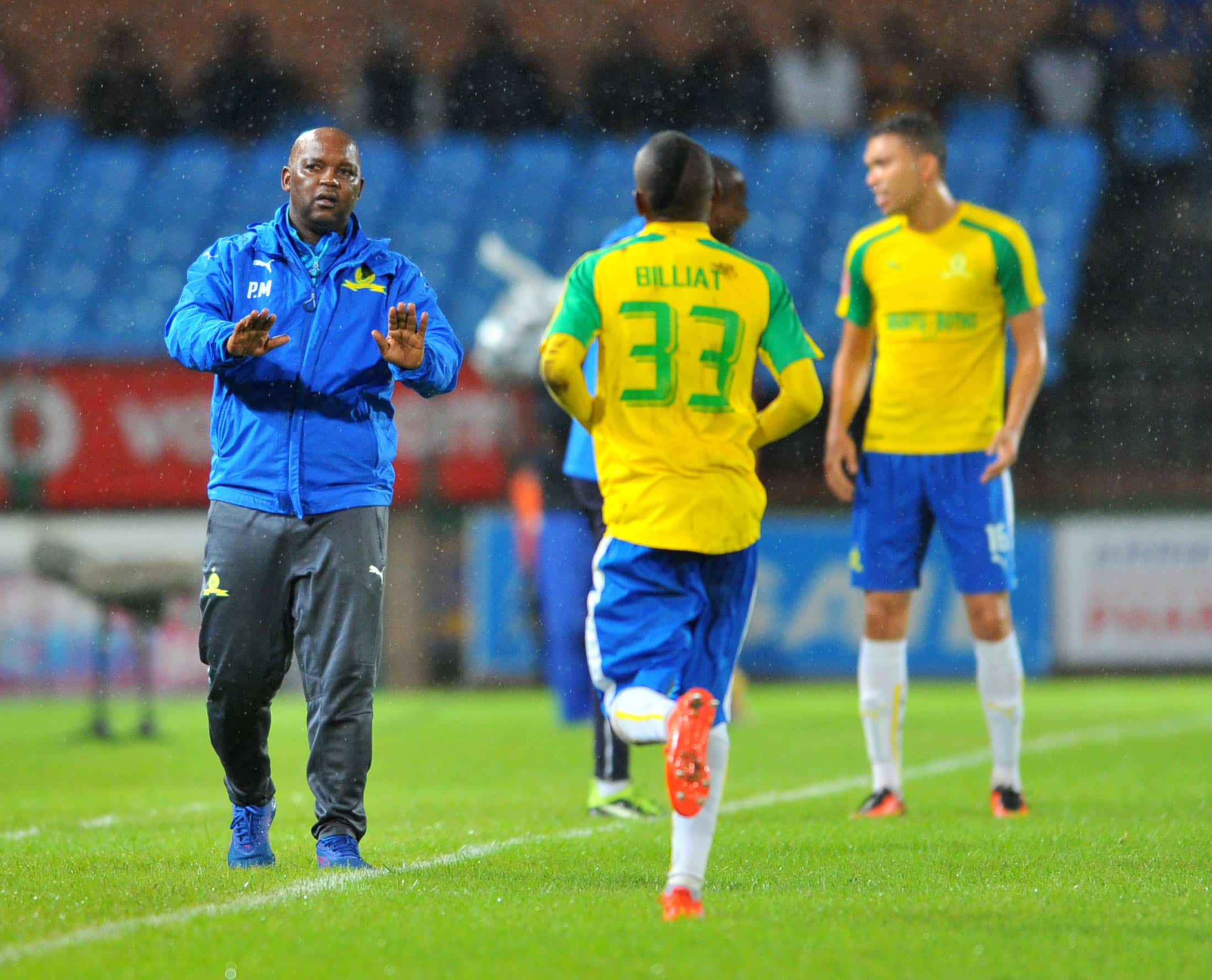 You are currently viewing Mosimane: We want Billiat to stay