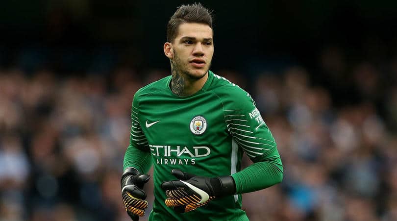 You are currently viewing Stones praises Ederson’s start to life at City