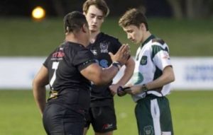 Read more about the article Watch: 10-year ban for shoving rugby referee