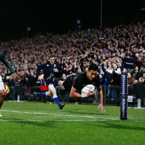 All Blacks humiliate Springboks in Albany