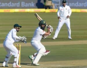Read more about the article Elgar, Amla cruise to milestones