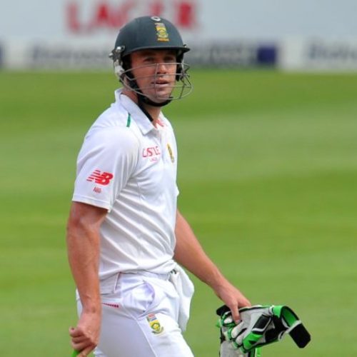 De Villiers targets India for Test return