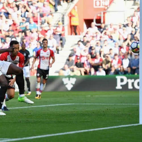 Lukaku on target as United edge Southampton