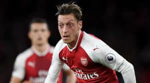 Read more about the article Ozil in talks with Arsenal over new deal
