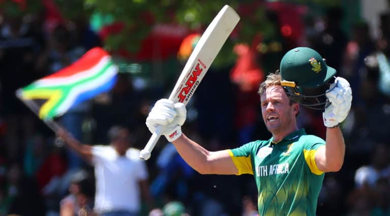 You are currently viewing De Villiers blasts back to the top