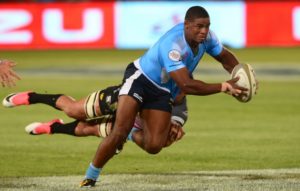 Read more about the article Bulls batter Pumas to stay alive