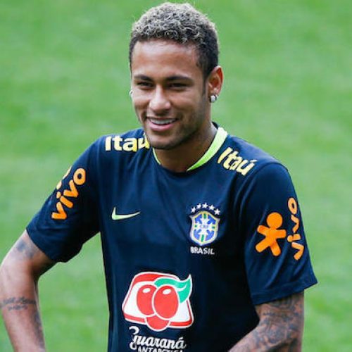 Neymar makes surprise visit to Barcelona training