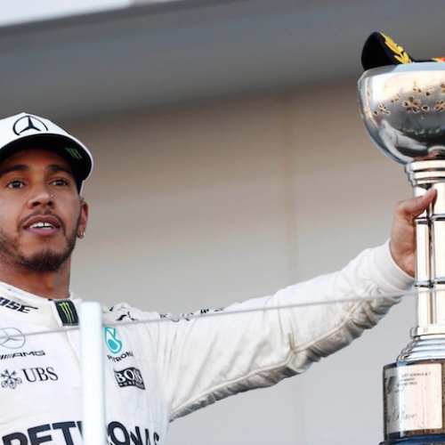 Hamilton wins Japanese GP, Vettel retires