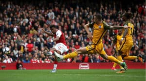 Read more about the article Sanchez shines in Arsenal win