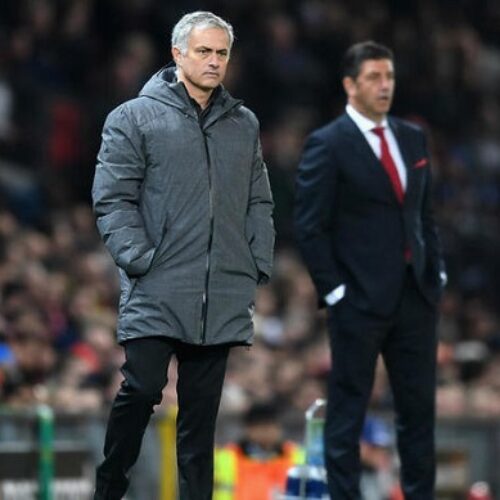 Mourinho takes jibe at ‘specialists’