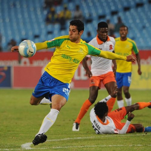 Chiefs snap up Castro