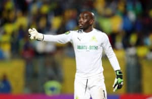 Read more about the article Mweene pens Sundowns extension