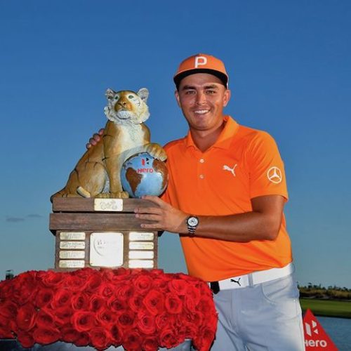 Fowler wins Hero World Challenge after birdie blitz