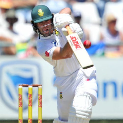 Proteas dig in after early double setback