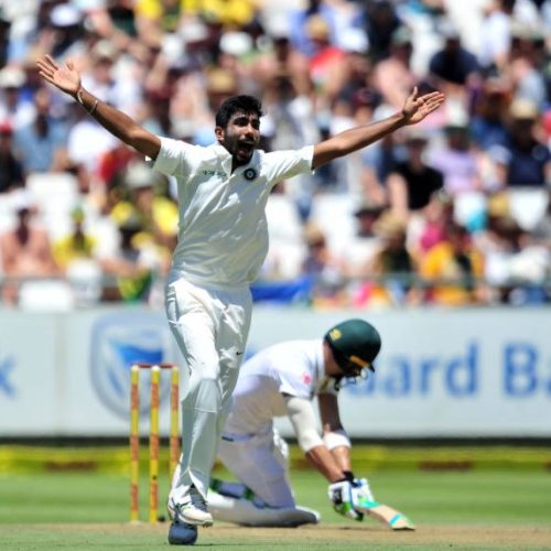 India pile pressure on Proteas