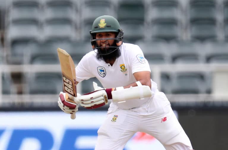 You are currently viewing Amla digs deep for Proteas at Wanderers