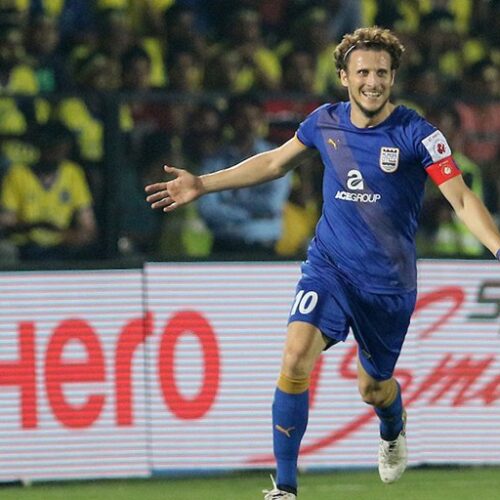 Ex-United star Forlan joins Hong Kong outfit Kitchee