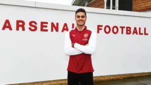 Read more about the article Arsenal sign Greek defender Mavropanos