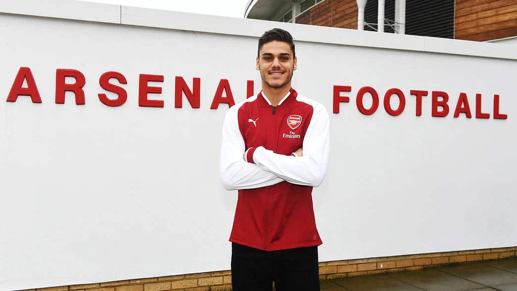 You are currently viewing Arsenal sign Greek defender Mavropanos