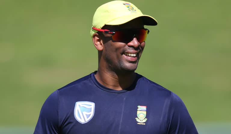 You are currently viewing Vernon Philander: I wanted to contribute