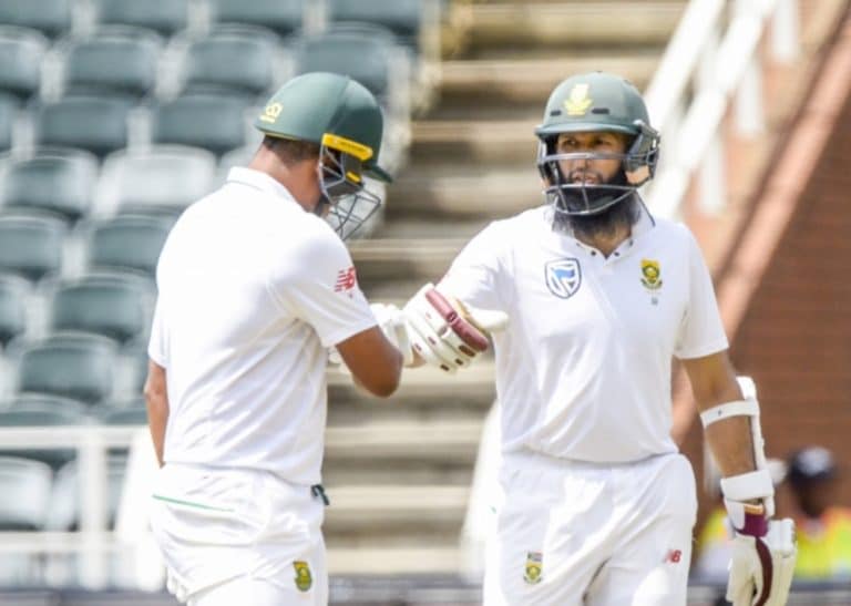You are currently viewing Amla 50 keeps Proteas in contest