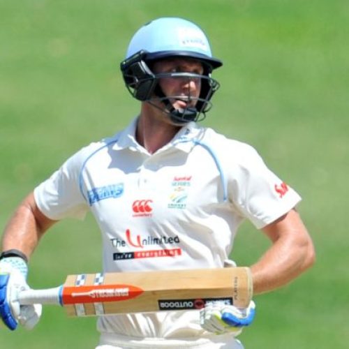 De Bruyn on stand-by for third Test