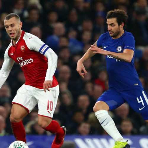 Arsenal hold Chelsea in first leg