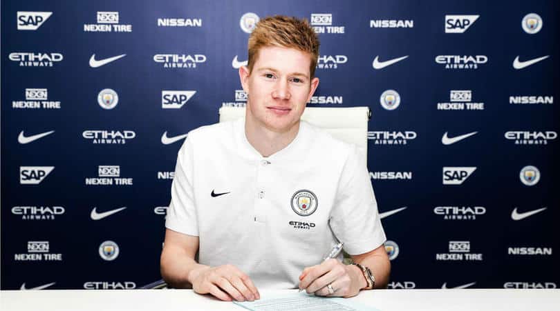 You are currently viewing De Bruyne signs new City deal