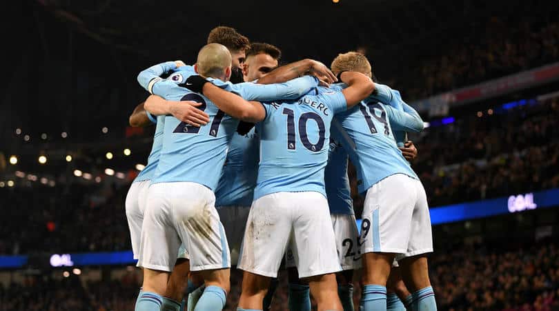 You are currently viewing Guardiola gives City title warning