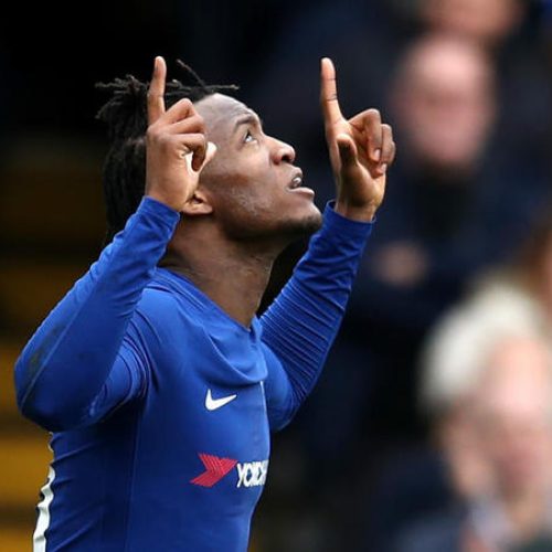 Chelsea striker Batshuayi joins Valencia on loan