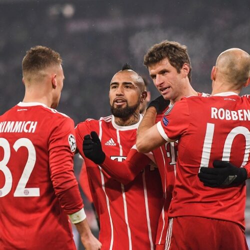 Bayern put five past 10-man Besiktas