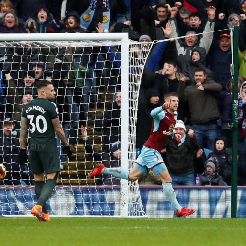 Burnley snatch late point against City