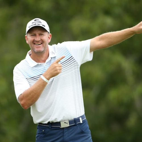 Vaughn storms into Fancourt contention