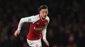 Read more about the article Wenger challenges Ozil to become a leader
