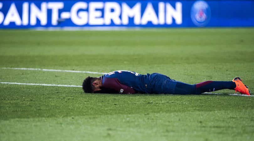 You are currently viewing PSG confirm Neymar suffers fractured foot