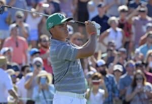 Read more about the article Fowler finishes strong to grab Phoenix Open lead