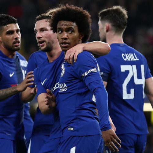 Willian shines as Chelsea reach last eight