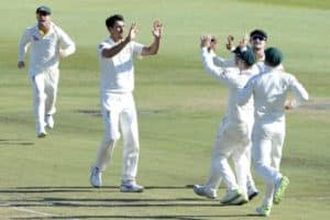 Read more about the article Starc rips through Proteas