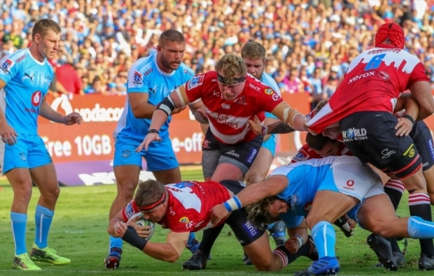 You are currently viewing Lions maul Bulls at Loftus