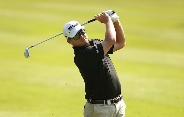 You are currently viewing Coetzee leads going into weekend