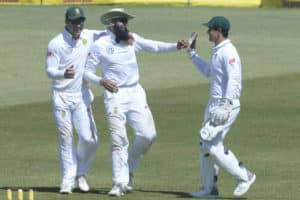 Read more about the article Proteas give themselves a chance