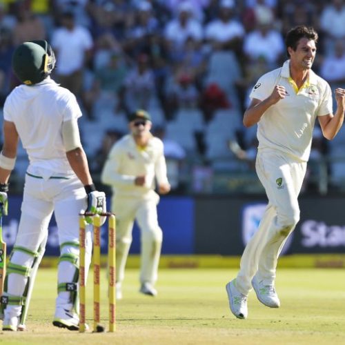 South Africa capitulate at Newlands