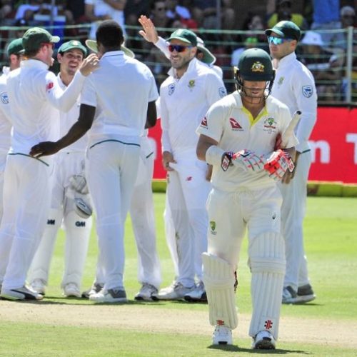 Australia on the ropes in PE