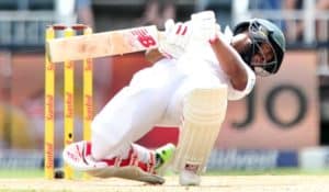 Read more about the article Bavuma left stranded in run fest