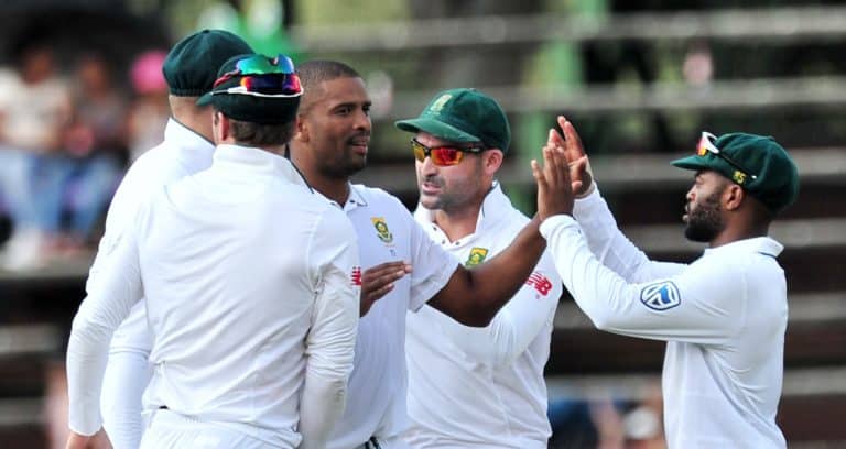 You are currently viewing Philander leads Australia rout