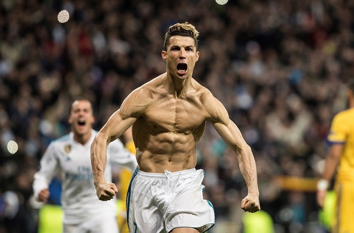 You are currently viewing Late Ronaldo penalty sends Madrid into semi-finals