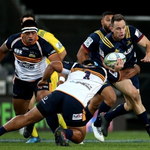 Highlanders ease past Brumbies